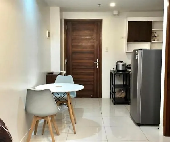 Apartment Sophisticated 1br Unit W Panoramic Horizon View Cebu